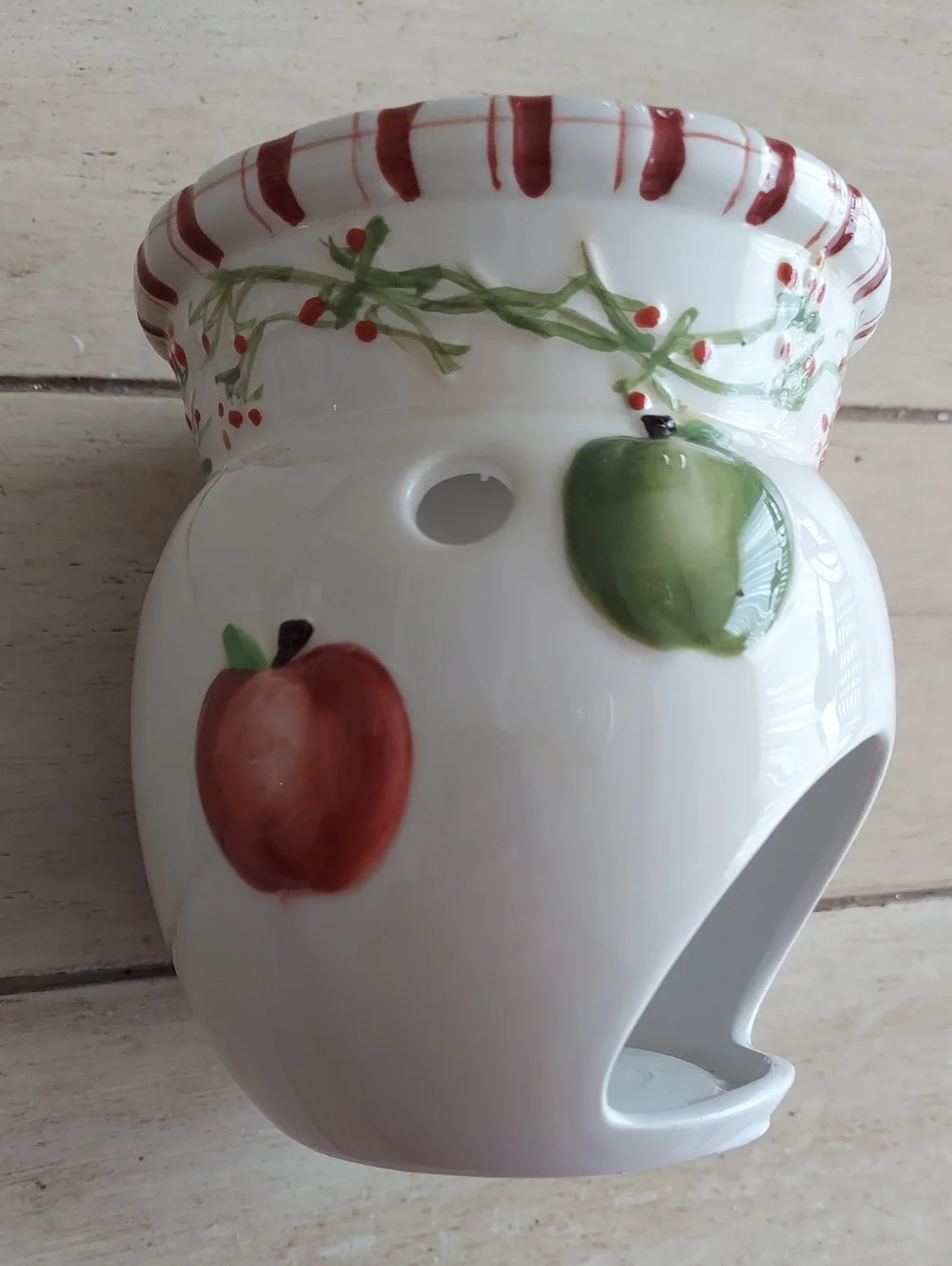 White Ceramic Wax Diffuser with Red & Green Apple Tree Motif XL NWOT 2018